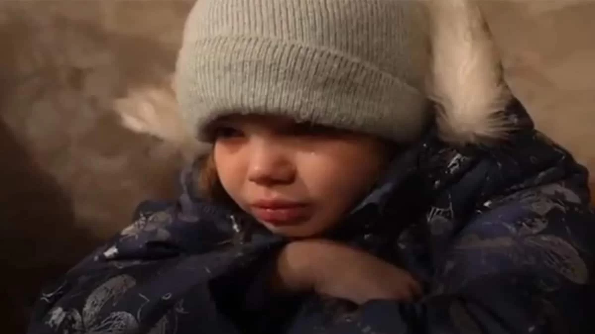 Πόλεμος Ουκρανία: «Δεν θέλω να πεθάνω» λέει με δάκρυα στα μάτια ένα παιδί - Σοκαριστικό βίντεο