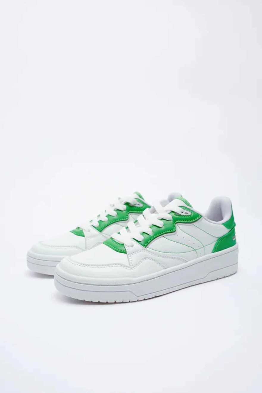 Μόνο με 9,99 ευρώ sneakers στα Zara