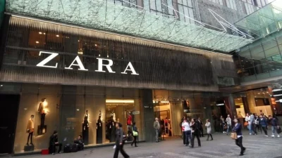 Ψηλόμεσο και πάμφθηνο - «Ουρές» στα Zara για αυτό το παντελόνι