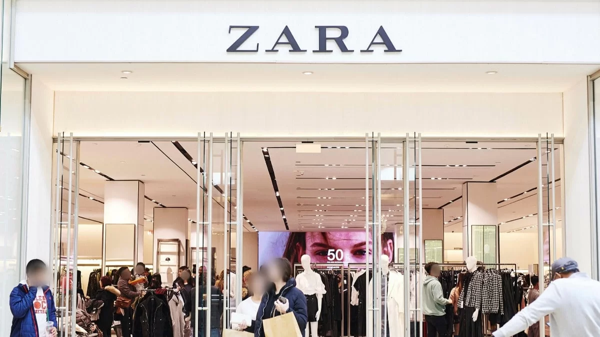 Μόνο με 19,95 ευρώ - Η μαύρη τσάντα των Zara που χωράει τα πάντα