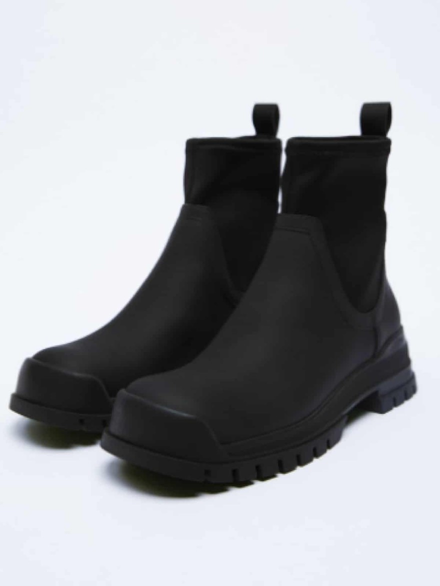 Το απόλυτο must have μποτάκι των Zara κοστίζει μόνο 9,99 ευρώ