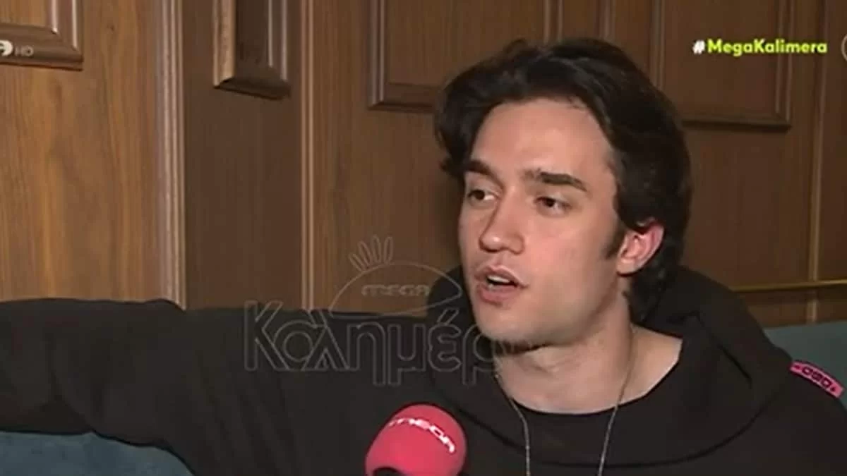 Άρης Αργυρόπουλος στην πρώτη του τηλεοπτική συνέντευξη: «Μικρός δεν καταλάβαινα ότι οι γονείς μου ήταν...»
