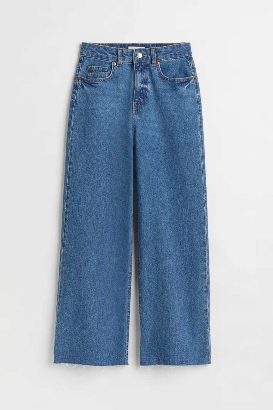 Αγορά τζιν από τα H&M
