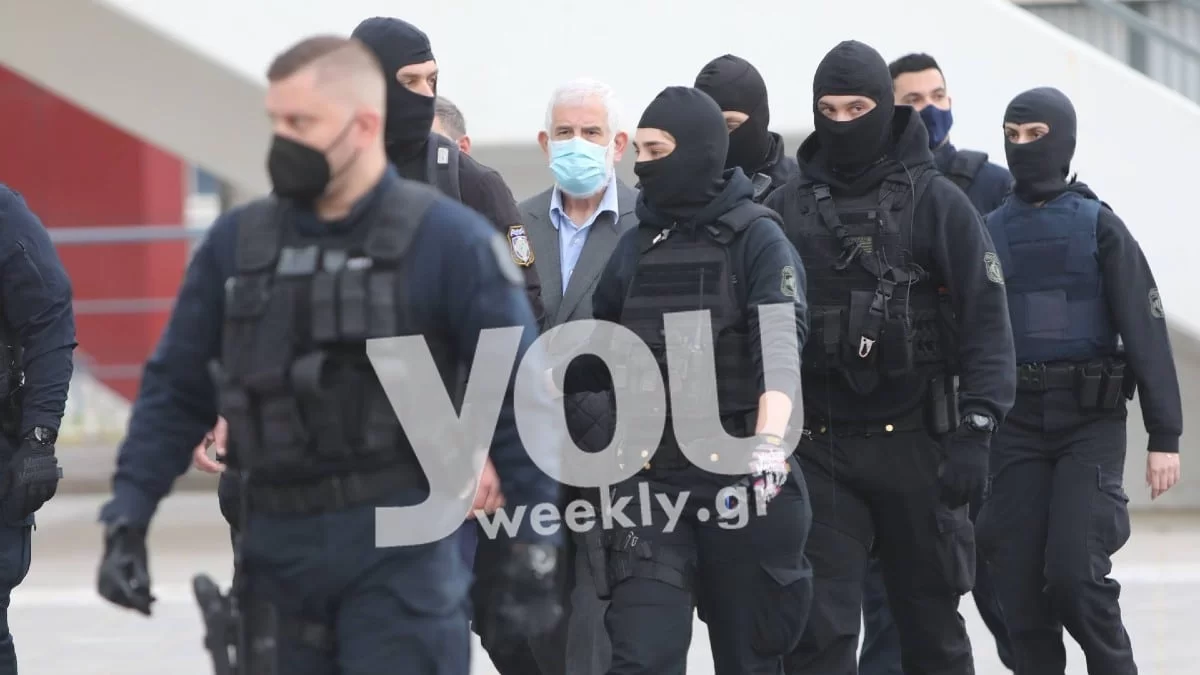 Δίκη Φιλιππίδη: Φωτογραφίες που τον "καίνε" - Έλεγε ότι έχουν κόψει επαφές εδώ και δέκα χρόνια ενώ βρέθηκε σε δύο παραστάσεις του