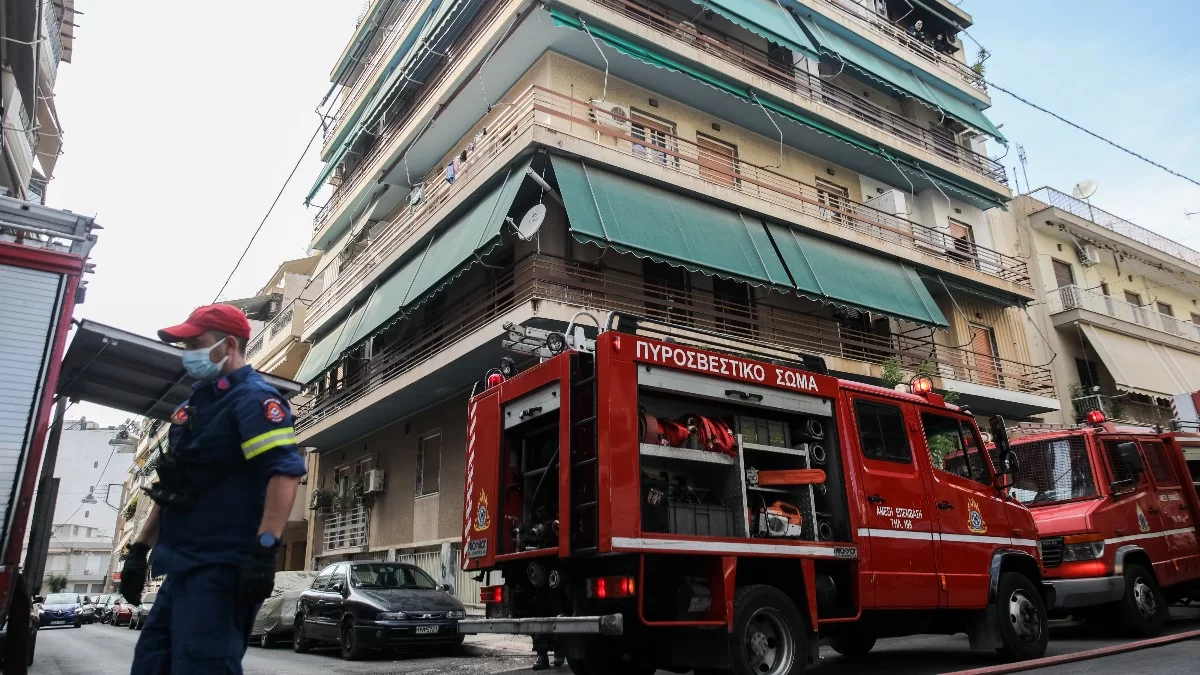 Φωτιά τώρα στο Καματερό Αττικής