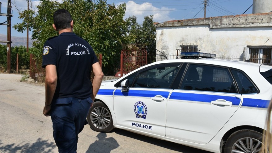 μανη