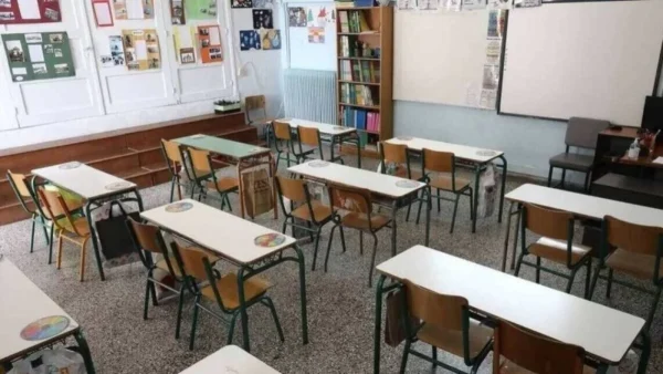 Σχολεία: Οριστικό τέλος στην υποχρεωτική χρήση μάσκας - Ποιοι θα πρέπει να την φορούν υποχρεωτικά