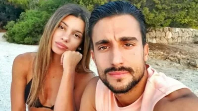 Στιγμές χαράς για την Μαριαλένα Ρουμελιώτη - Πήρε το πτυχίο της με τον Κατσούλη στο πλευρό της