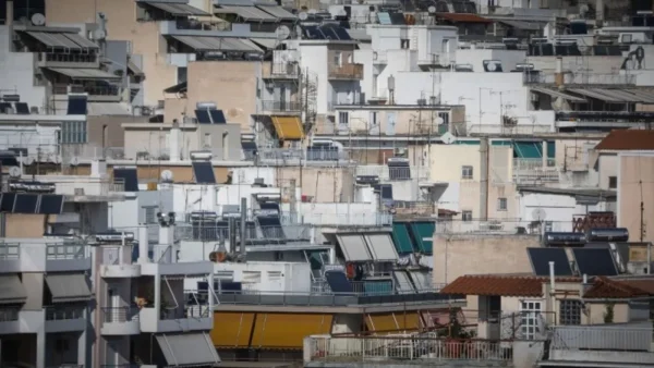 Παγκράτι: 20χρονη έπεσε από μπαλκόνι και πέθανε