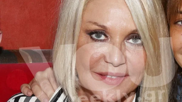 ''Σούσουρο'' με τη νέα εικόνα της Ρούλας Κορομηλά - Στα πολύ αδύνατα της με straight τζιν