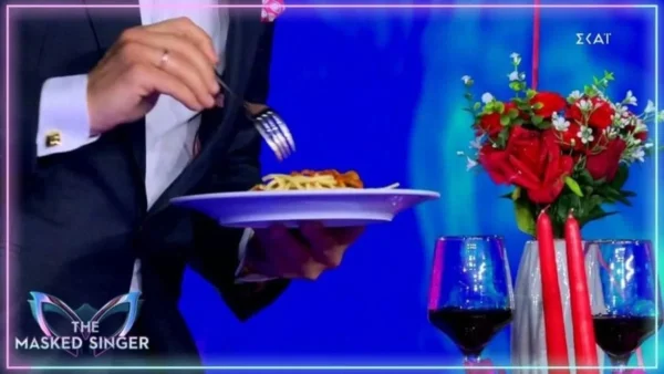 Τhe Masked Singer highlights 11/6: Οι μάσκες έπεσαν, οι κριτές αντάλλαξαν δώρα και ο Ρουβάς έφαγε...μακαρονάδα