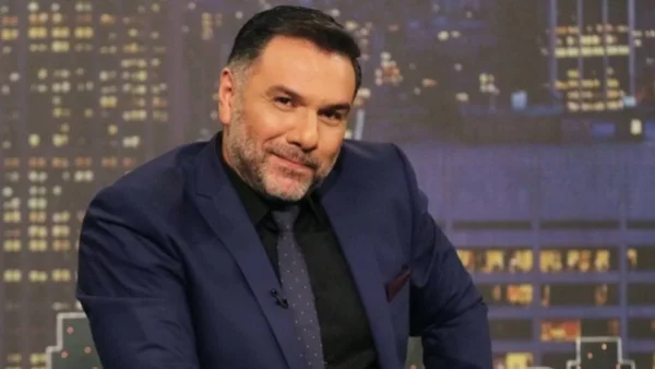 ΑΝΤ1: "Έσκασε" η ανακοίνωση για το The 2night Show και τον Γρηγόρη Αρναούτογλου