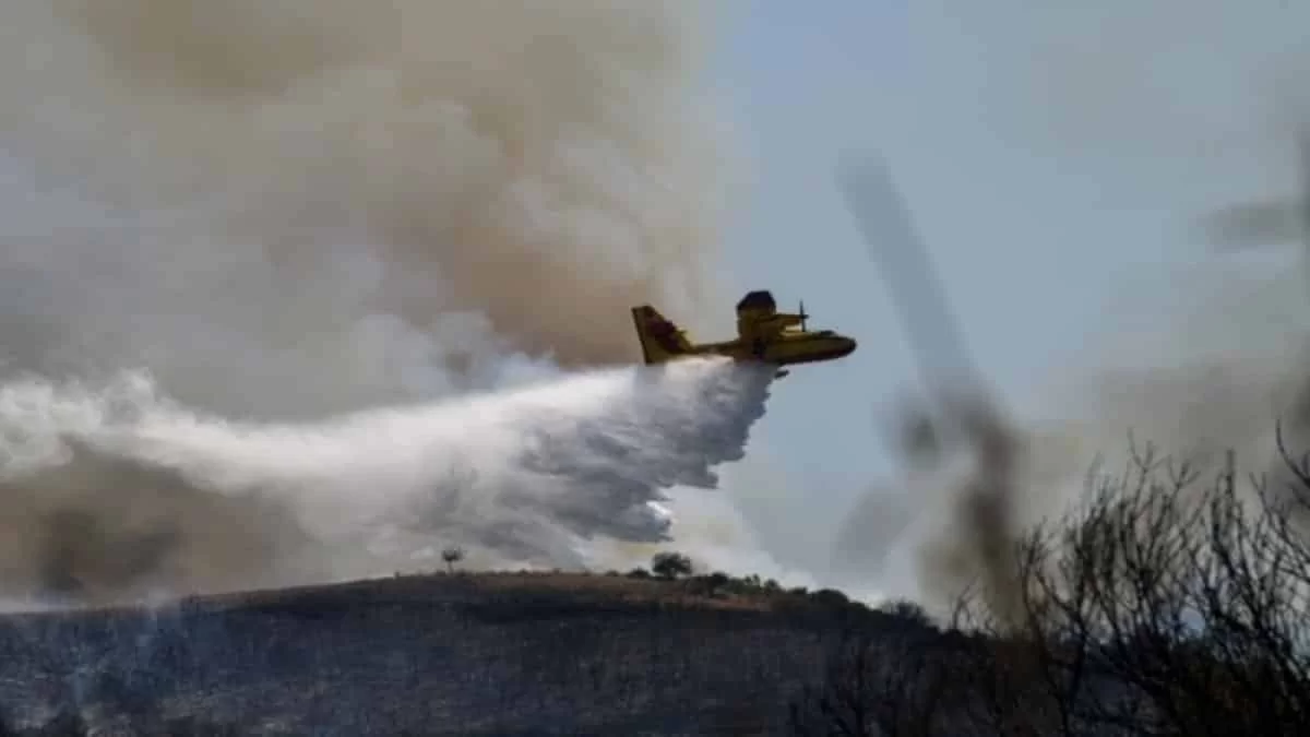 Πυρκαγιές σε Ανδρίτσαινα και Κορωπί