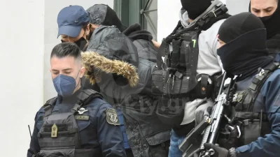 Τραγωδία Πάτρα: «Το βλέμμα της Ρούλας στις φωτογραφίες προδίδει ανησυχία»