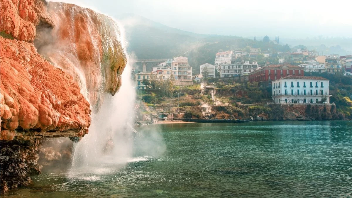 Τραγωδία στην Αιδηψό - 73χρονη ανασύρθηκε νεκρή από τη θάλασσα στα Λουτρά