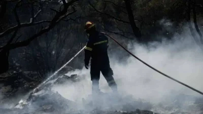 Φωτιά στο Μαρκόπουλο