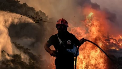 Έκτακτο δελτίο ΕΜΥ: Έρχονται θυελλώδεις άνεμοι - Φόβοι για αναζωπύρωση πυρκαγιών