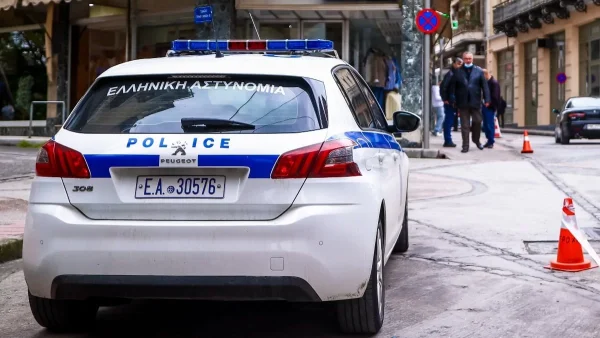 Γυναικοκτονία στην Κρήτη: Στον εισαγγελέα ο 60χρονος που έσφαξε στον λαιμό τη σύζυγό του