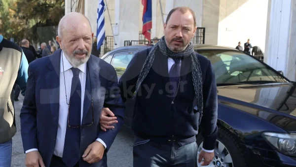 Σταύρος Ψυχάρης: "Τσακίζει" κόκαλα η ανάρτηση του γιου του, Ανδρέα - «Για την απώλεια του πατέρα μου...»