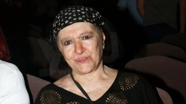 Γέννησε και μετά από τρεις ημέρες το μωρό πέθανε - Η ιστορία που έκρυβε πίσω από το χαμόγελό της η Μάθρα Καραγιάννη