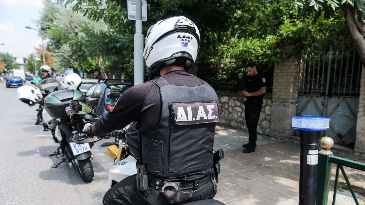 Βιασμός 19χρονης Ομόνοια: Στον ανακριτή οι αστυνομικοί ΔΙΑΣ