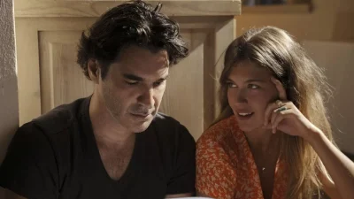 Ποια είναι τελικά η Κλέλια Ανδριoλάτου - Στο φως της δημοσιότητας φωτογραφίες από το παρελθόν της πρωταγωνίστριας του Maestro