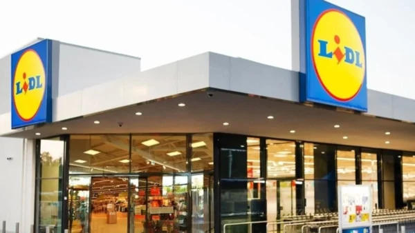 Δεν θα χωράνε από αύριο 17/11 στα Lidl - "Έσκασε" η ανακοίνωση που περίμεναν όλοι οι καταναλωτές