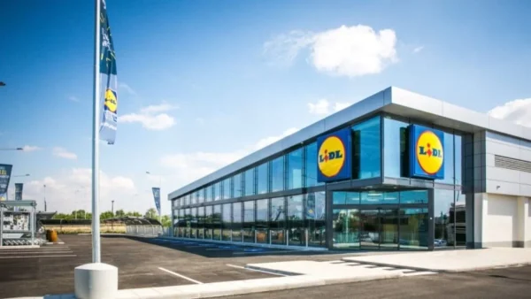 Ρίγη συγκίνησης με τα σούπερ μάρκετ Lidl - Η αιφνίδια κίνησή τους