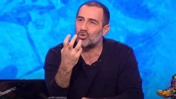 «Κόμπλεξ, προσωπικό συμφέρον...» - Συνεχίζεται το ''άδειασμα'' του Κανάκη στην ΕΣΗΕΑ με αφορμή τα Τέμπη