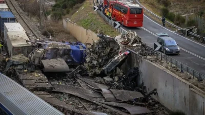 Τέμπη: Τριήμερο πένθος για τους δεκάδες νεκρούς - Οι 7 τραγωδίες που βύθισαν την Ελλάδα σε θρήνο