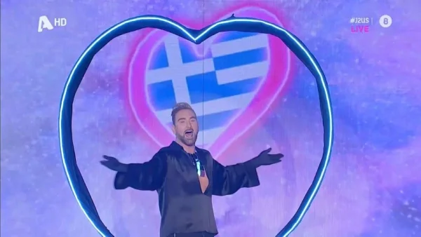 Θρίαμβος με τον χορό του Νίκου Κοκλώνη στο J2US: «Εσένα άμα είχαμε στείλει, καλύτερα θα...» - Η μπηχτή για τον Victor Vernicos στην Eurovision
