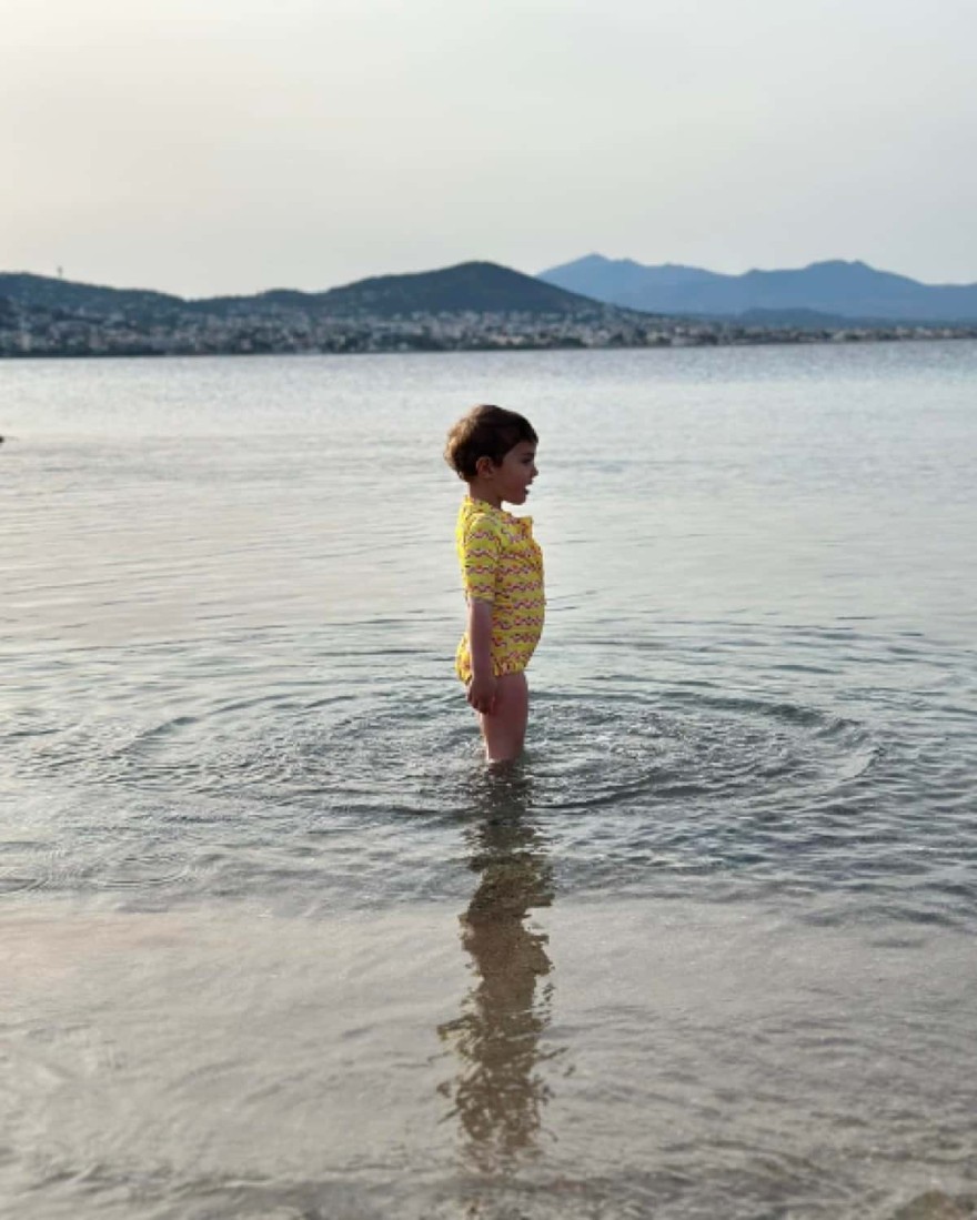 Κλέλια Ρένεση παιδί γιορτή της μητέρας