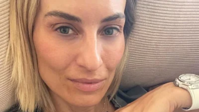 Δεν ξεχωρίζει η μητέρα από την κόρη - Η φωτογραφία της Ελεονώρας Μελέτη με την μαμά της, Μαρία, στην Πάρο