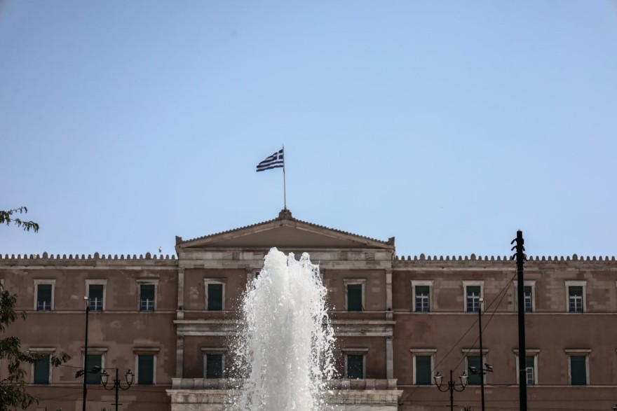 Καιρός σήμερα 26/7: Θα «πατήσει» τους 46 ο υδράργυρος - Σε ποιες περιοχές θα βρέξει