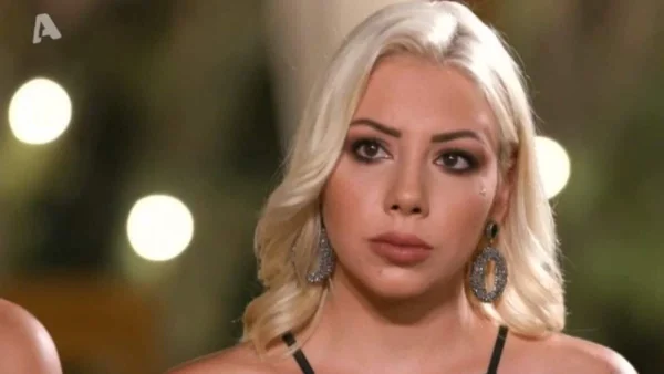 Με άλλα μαλλιά και φρύδια - Αγνώριστη σήμερα η Εριέττα που "κυνηγούσε" τον Βασιλάκο στο Bachelor