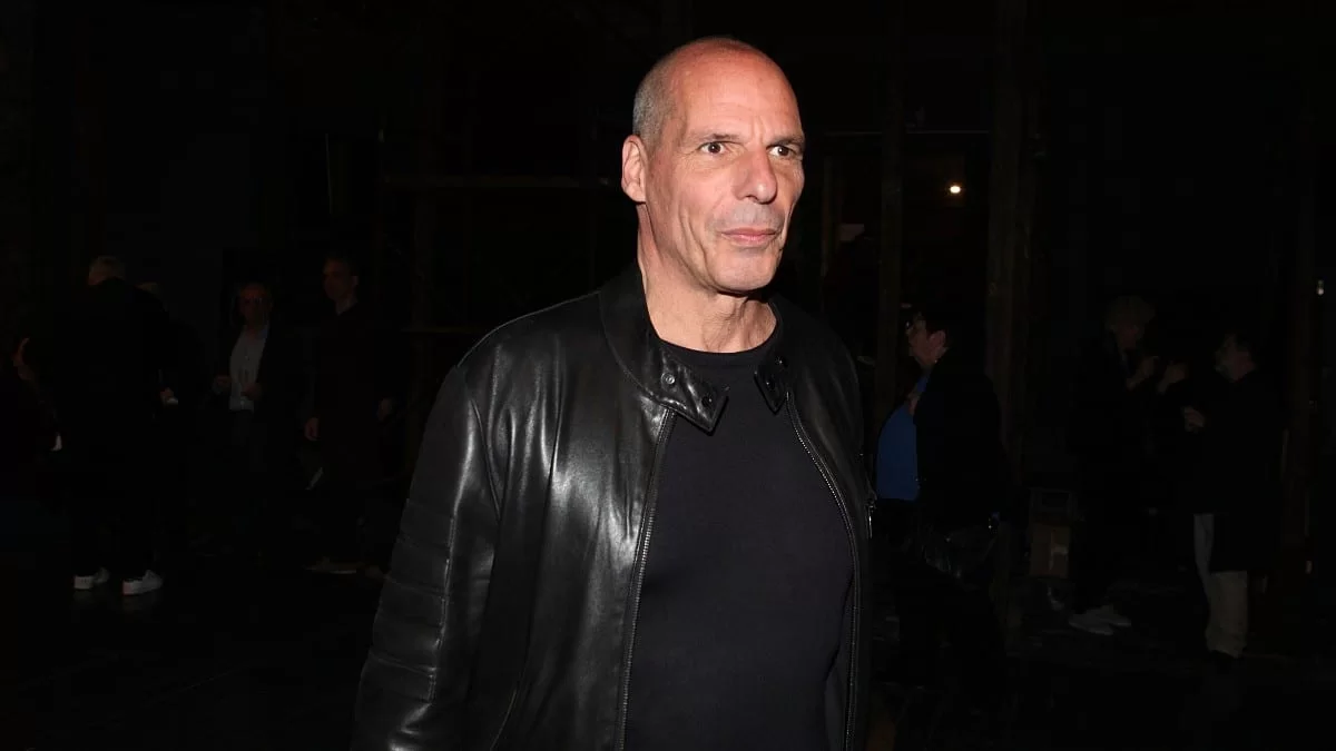 «Βασανιστικά απαίσιο! Ντροπή στους...» - Ο Γιάνης Βαρουφάκης "αδειάζει" την ταινία της Barbie
