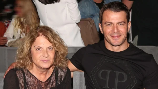 Γιώργος Αγγελόπουλος: «Μου είπε..» - Τα τελευταία λόγια της μητέρας του σε στενή της φίλη