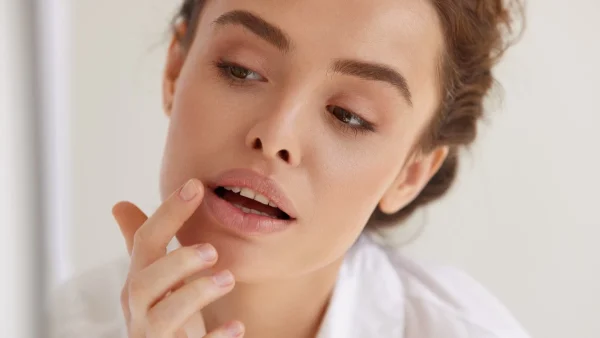 Αυτή η best seller μάσκα χειλιών θα γίνει η νέα beauty εμμονή σου - Είναι viral και στο TikTok!