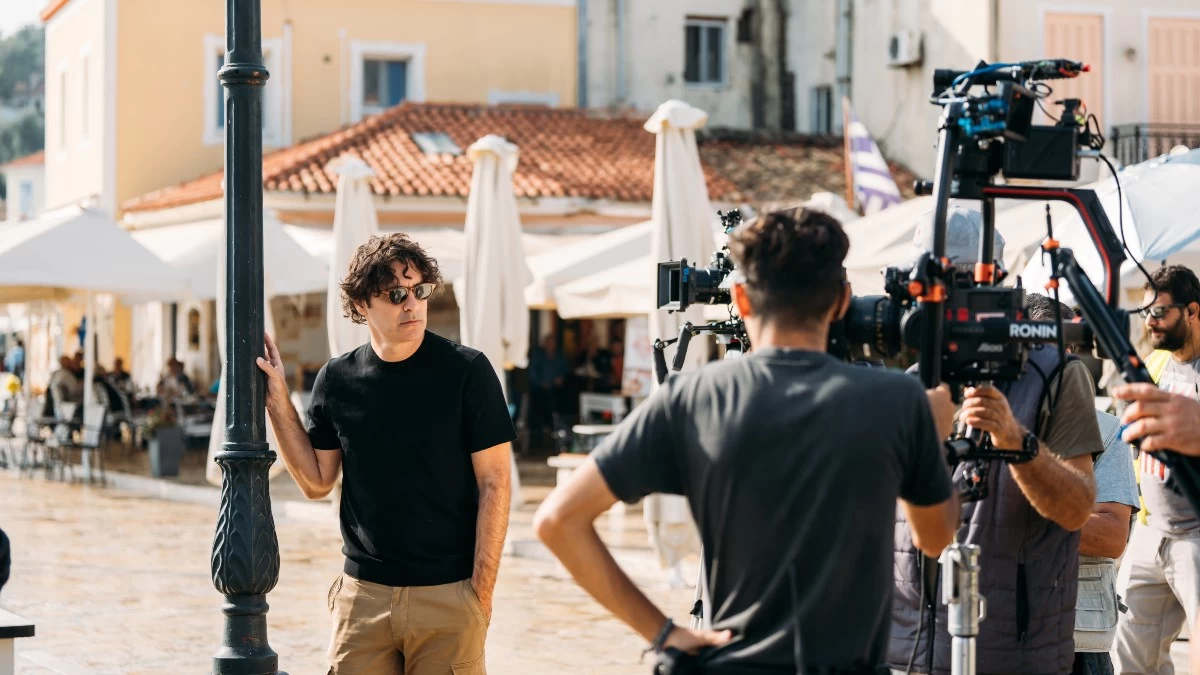 Maestro: Δείτε backstage υλικό από τα γυρίσματα του Β' κύκλου της σειράς του Χριστόφορου Παπακαλιάτη
