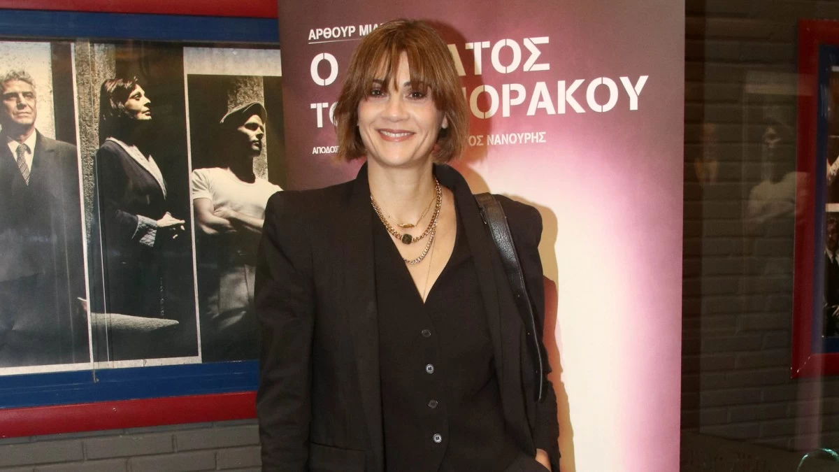 Άννα Μαρία Παπαχαραλάμπους: «Να παριστάνω ότι είμαι 20 ετών, εγώ που κοντεύω τα 50; Αποκλείεται!»
