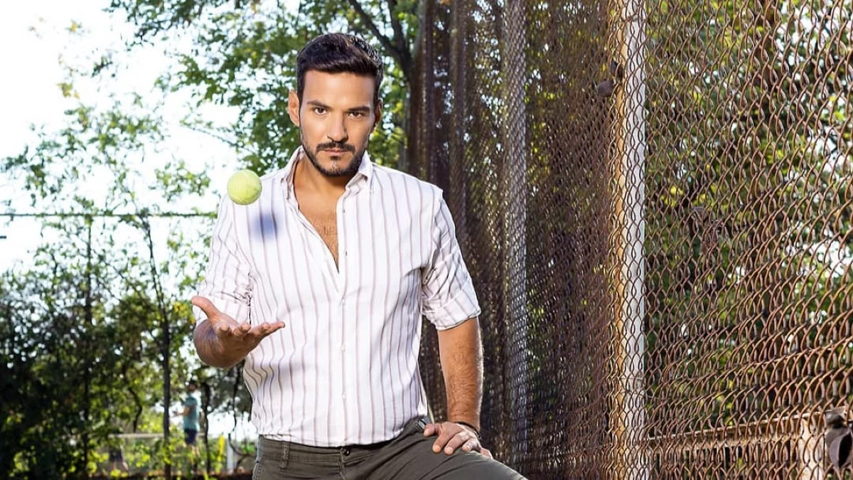 Γιορτή του Πατέρα – Κώστας Τσουρός: «Μπαμπά, όσο και να με ταλαιπώρησες μικρό, τα βρήκαμε...»
