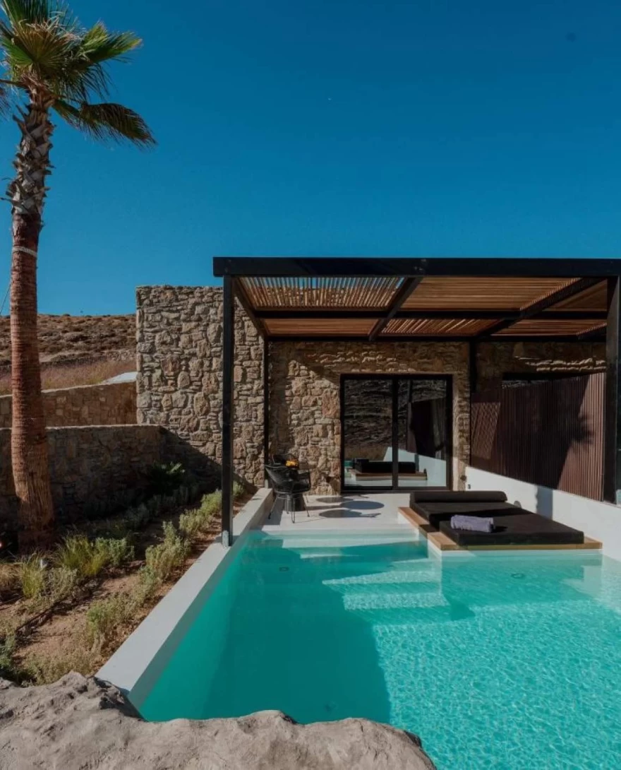 Ftelia Black Villas