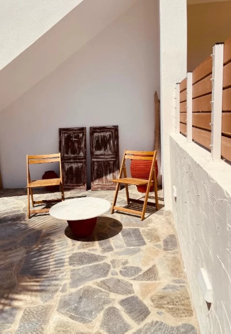 Γιώργος Αγγελόπουλος: Έφτιαξε Airbnb βίλα