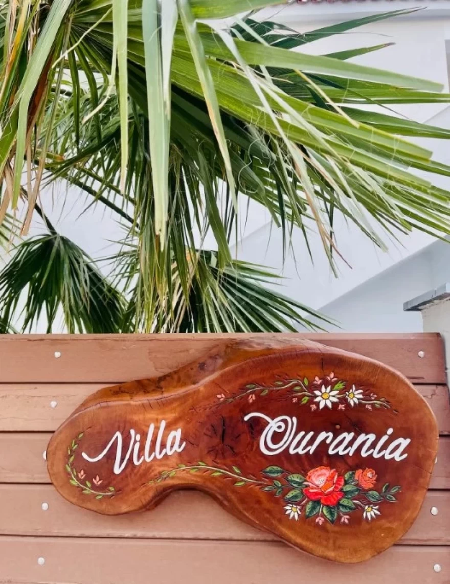 Γιώργος Αγγελόπουλος: Έφτιαξε Airbnb βίλα