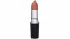 Brick-red lips: Η δυναμική επιστροφή των κεραμιδί κραγιόν!