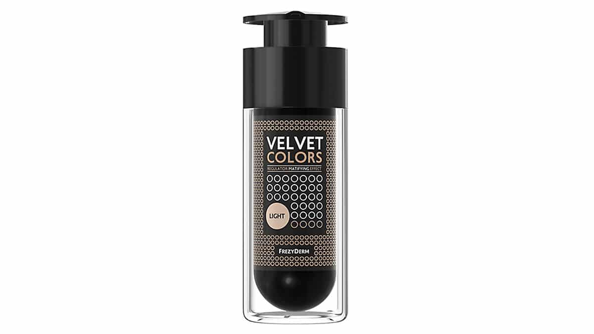 Ματ make-up βελούδινης, ανάλαφρης υφής, Velvet Colors Light, Frezyderm, 25,93 € (στα Φαρμακεία)