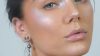 Λάμψεις στο μακιγιάζ - Highlighter σε χρυσό, ροζ, και ασημί