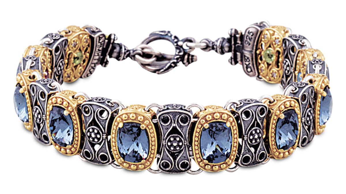 Βραχιόλι δύο όψεων με Swarovski κρύσταλλα, ημιπολύτιμους λίθους και περίτεχνο επίχρυσο περίγραμμα, Dimitrios Exclusive, €576, www.dimitrios-exclusive.gr