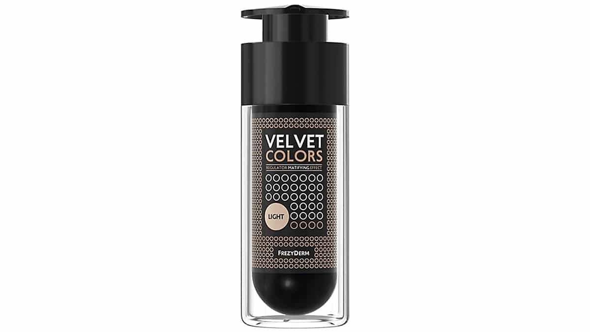 Υγρό ματ make-up, Velvet Colors Light, Frezyderm, €20,74 (στα Φαρμακεία)