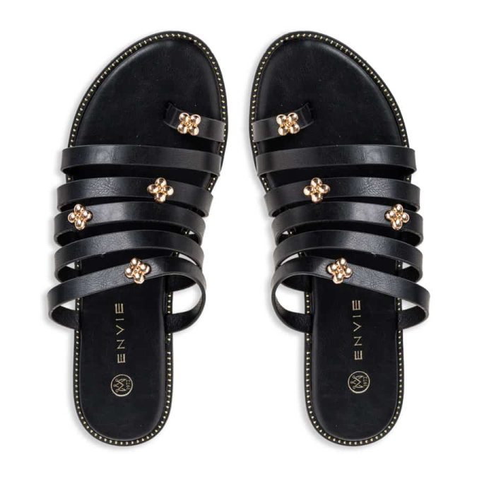 Η καλοκαιρινή συλλογή ENVIE SHOES Άνοιξη- Καλοκαίρι 2023 ολοκληρώνεται με την ονειρική καμπάνια “A Summer’s Dream’